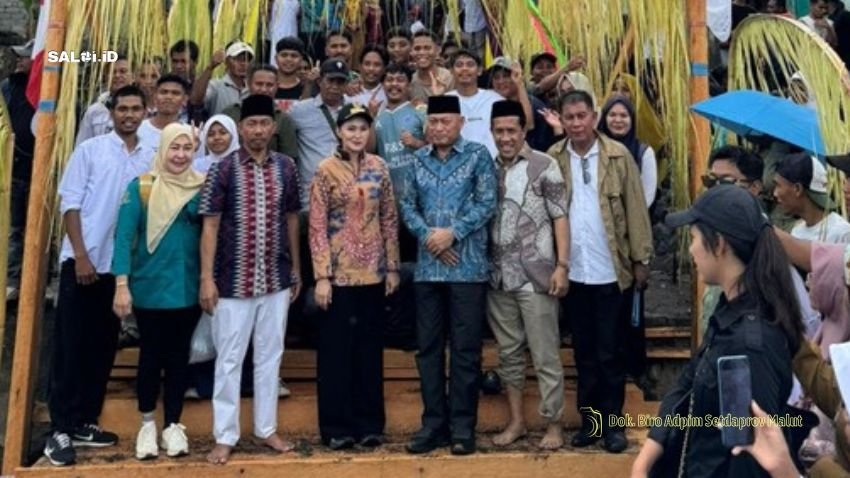 Pesta Adat Desa Sebelei, Penguatan Nilai Budaya dan Infrastruktur Dasar 1 pesta adat desa sebelei